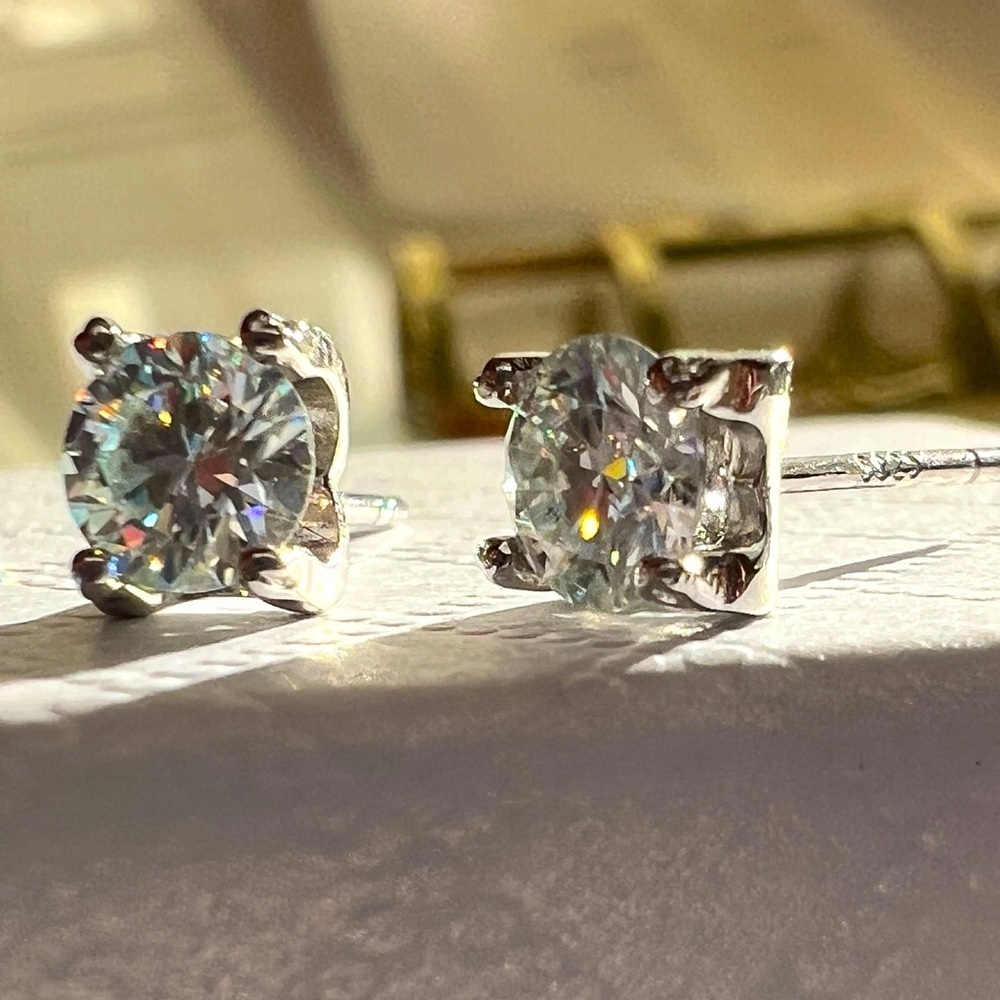 1 Carat Sterling Silver Moissanite Stud Earrings - Picture 6 of 9